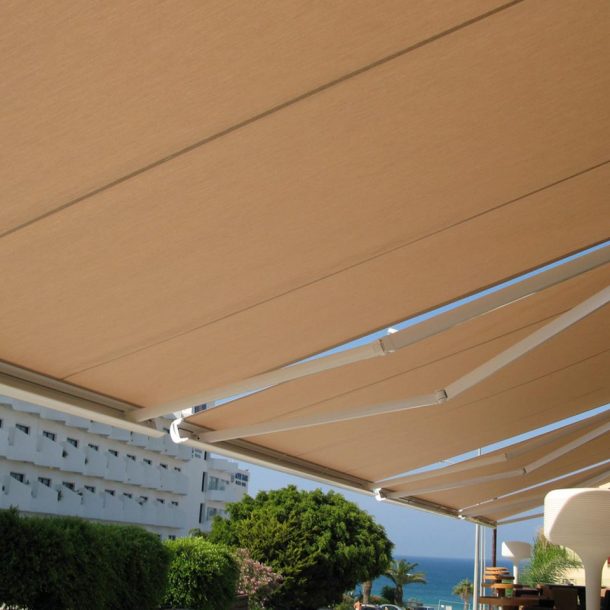 Victoria Trading Tents - Shading Tents: Awnings Cassettes